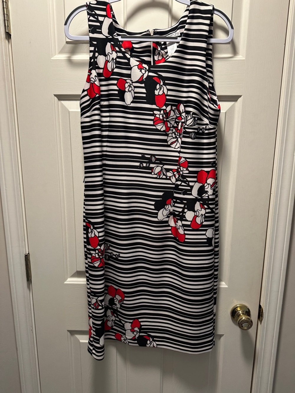 EUC studio one Sleeveless Black, Red  & White Striped Dress with Floral Accents